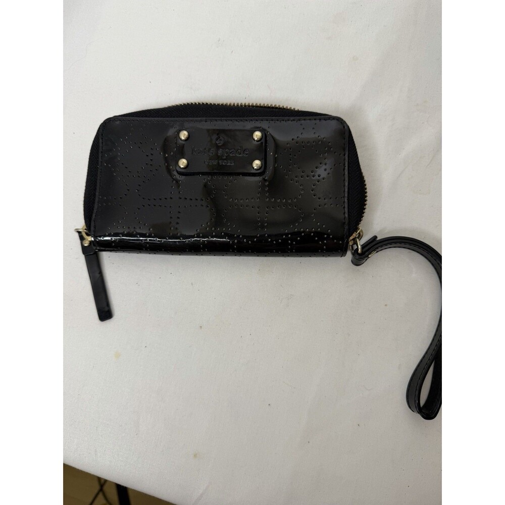 Kate Spade Neda Metro Spade Zip Around Wallet - Black Patent with Heart Detail